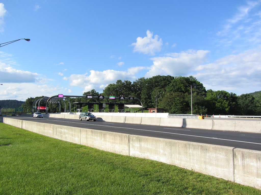 Rt 80 Toll Plaza by Adam Elmquist