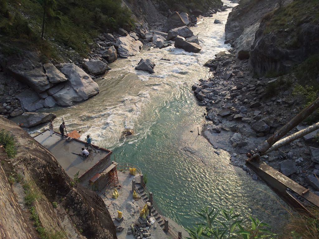 ALAKNANDA + MANDAKINI RIVER, DEVAPRAYAG, BADRINATH, UTTARAKHAND by yogesh masuria