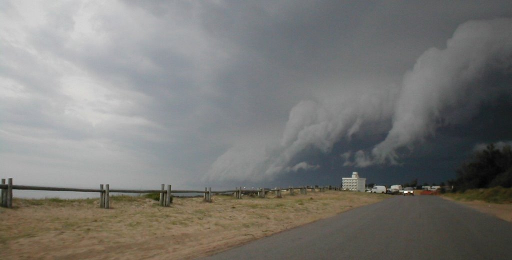 Tormenta en Piriápolis by mu_info