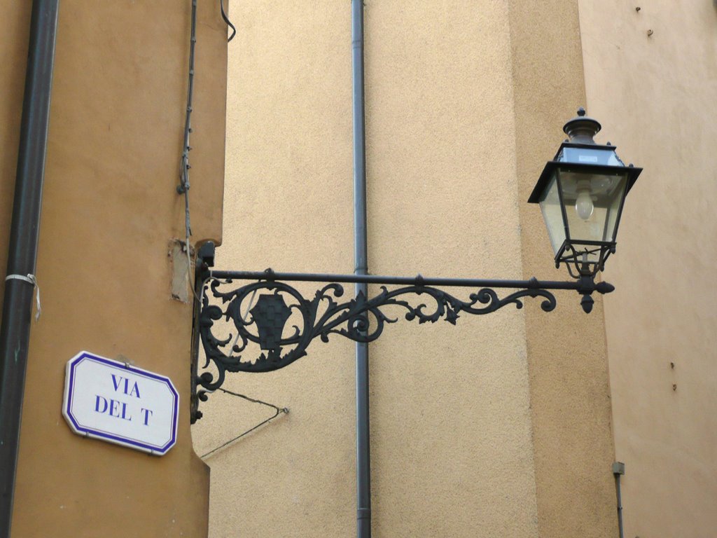 Pistoia, Via del T by Aldo Ferretto