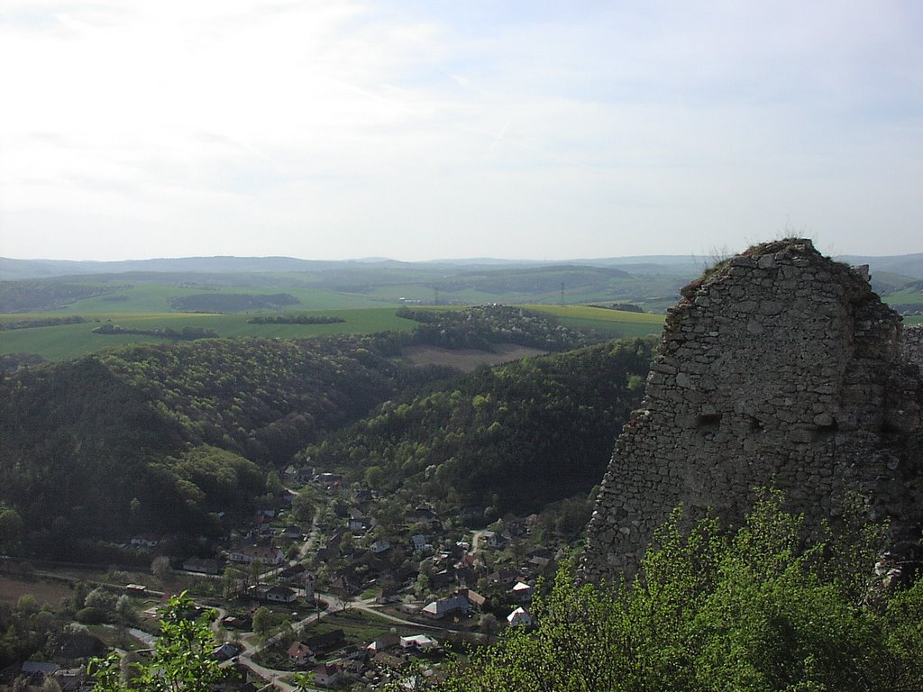 Cachtický hrad by Ján Domen