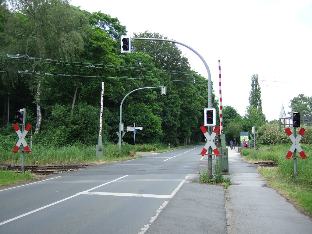 Bahnübergang by Hurrug