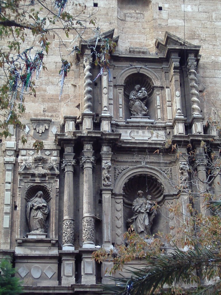 Plaza del carmen by Angel Barcelona