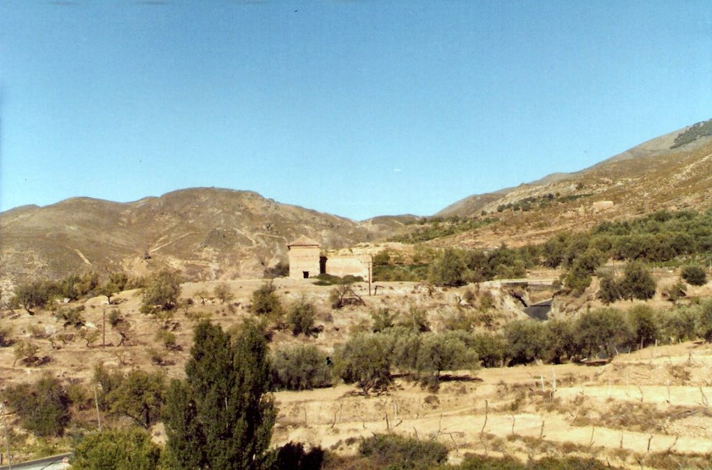 Ermita de Ntra. Sra. de los DESAMPARADOS (en ruinas desde 1936) - Condominio de Beires, Almócita y Padules - by Matías del Rey