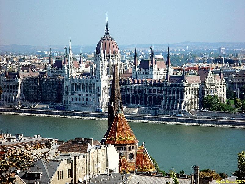 El Parlamento - Budapest by Alfredo Remón