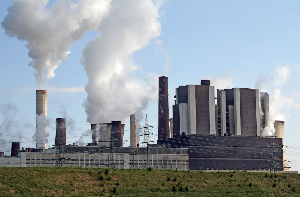 So werden Wolken gemacht -Kraftwerk Weisweiler- by OlliZ