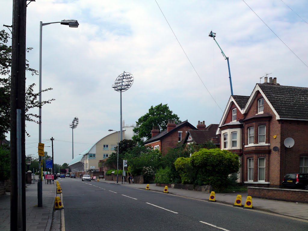 Bridgford Road and TV Cameraman by rpap