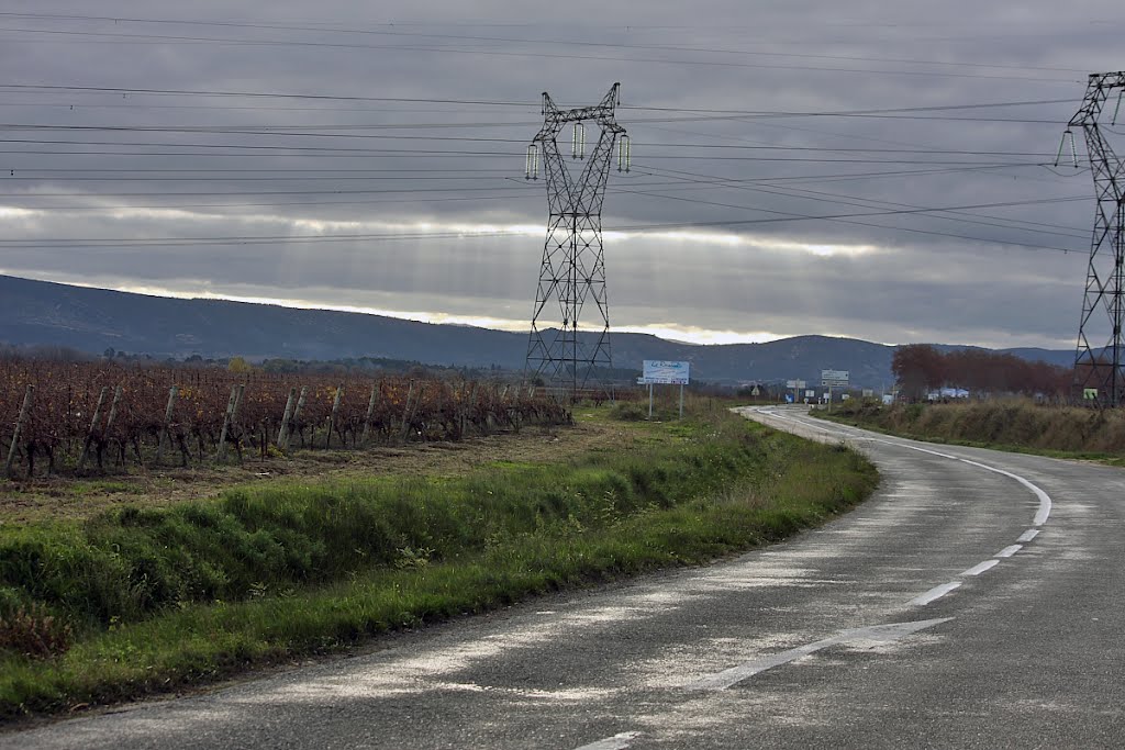 Intersection La Redorte Castelnau d'Aude by jean pakhomoff