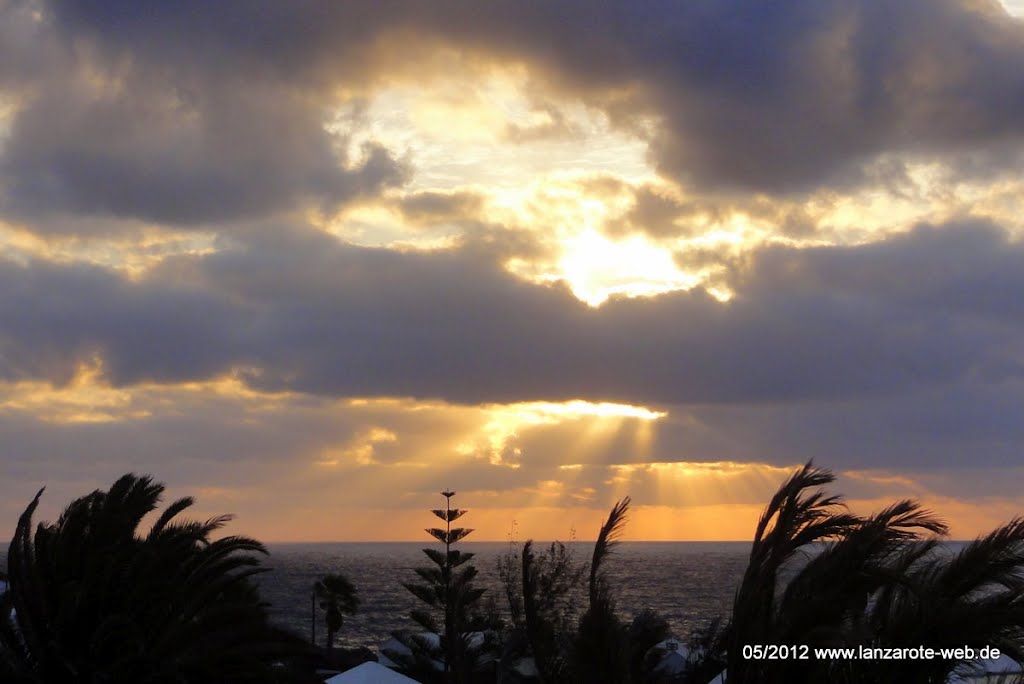 Sunrise in Charco del Palo 05/2012 by Michael Ibig