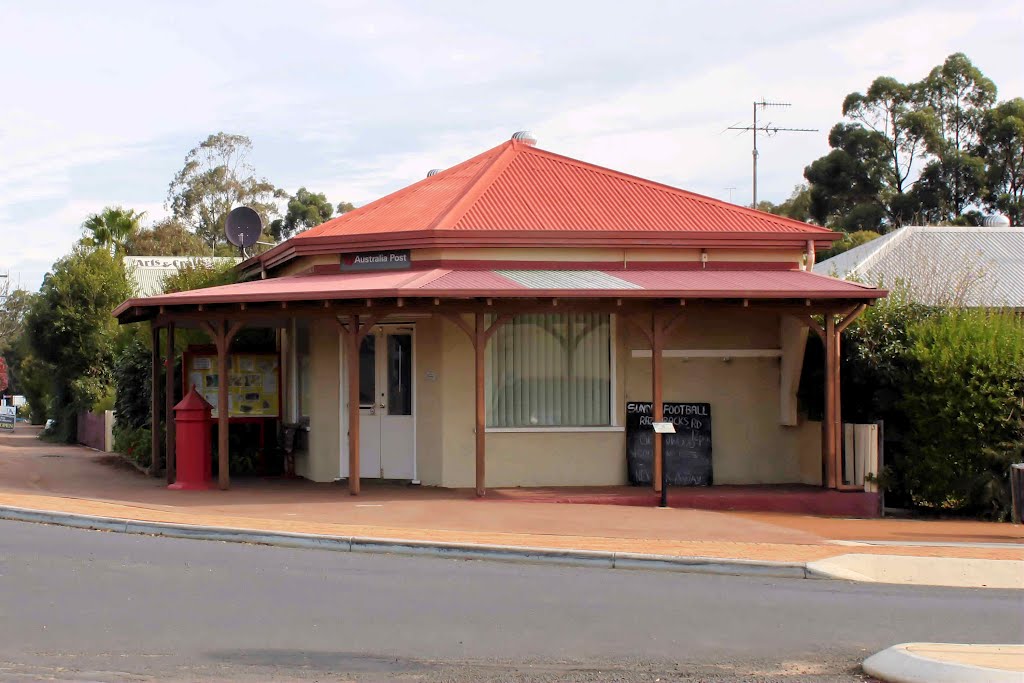 Post Office, Dwellingup, Western Australia by Stuart Smith