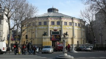 Le Cirque d'Hiver, Boulevard du Temple by zagreus