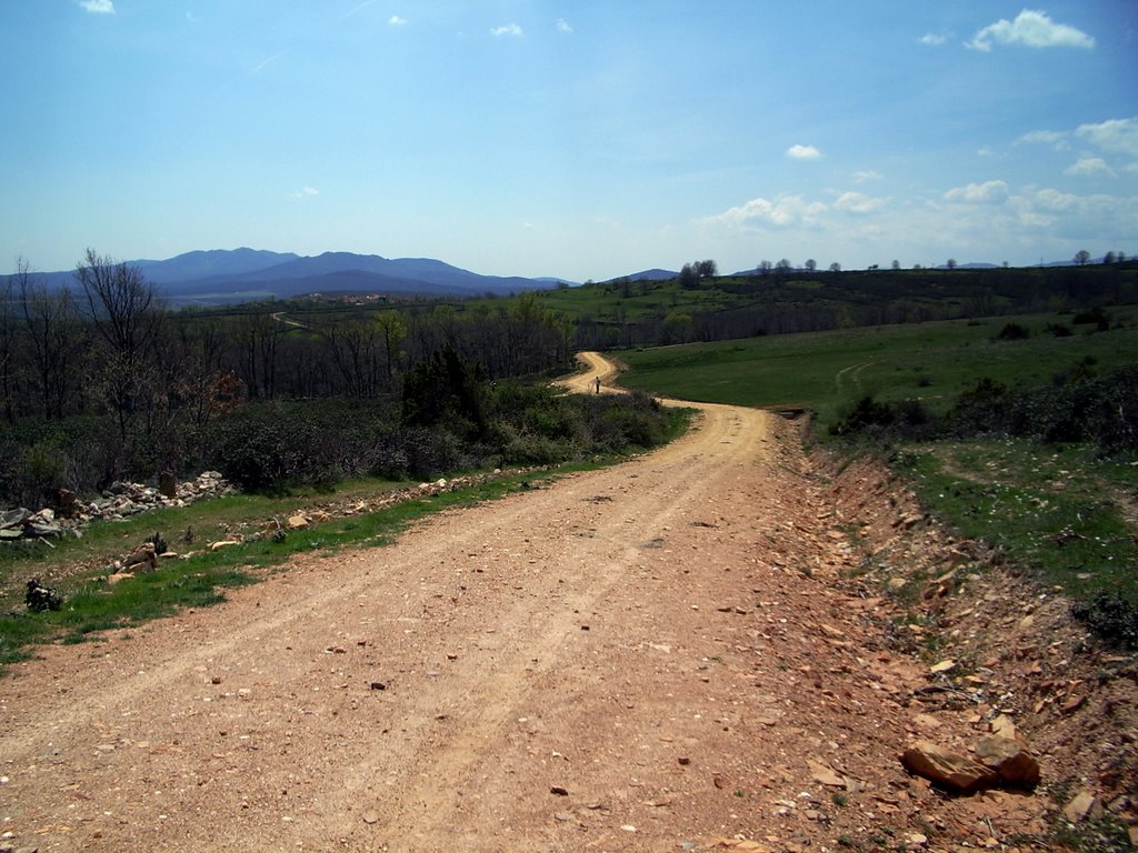 Bustares, al fondo by ruta-gps.com