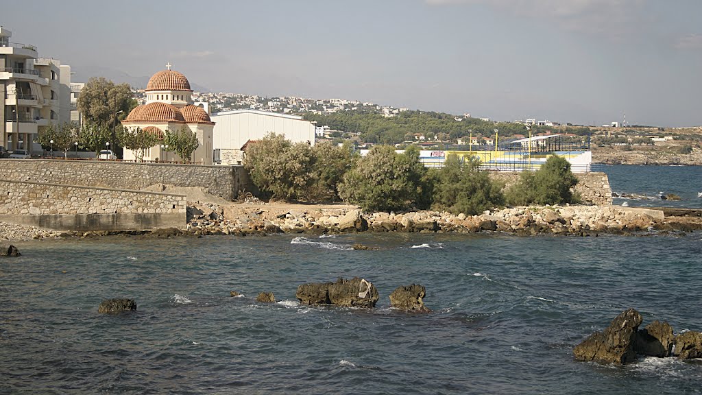 Rethymnon by RobMarquenie