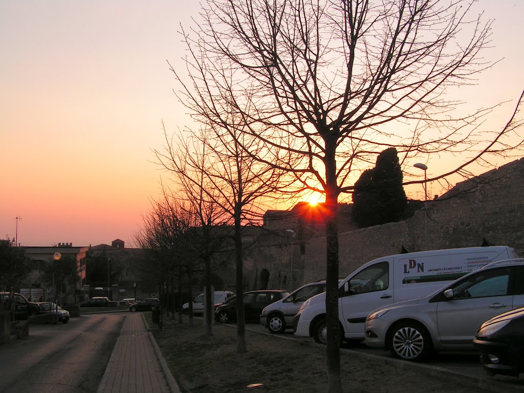 Tramonto su Le Mura etrusco-romane - Tarquinia (VT) - ITALY by effebi