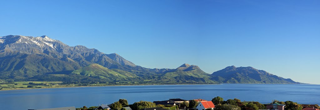 New Zealand, Kaikoura, panoramic view II by djienbe