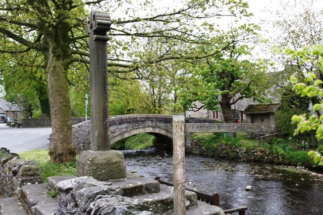 Clapham Bridge by Tyne Decca