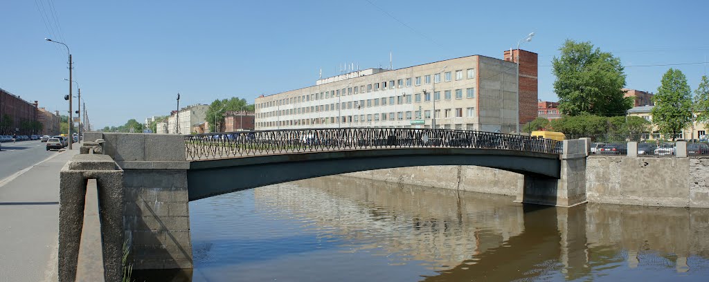 Борисов пешеходный мост (арх. В. М. Иванов, А. И. Фельдман, 1989 г.) by Yuri Sedunov