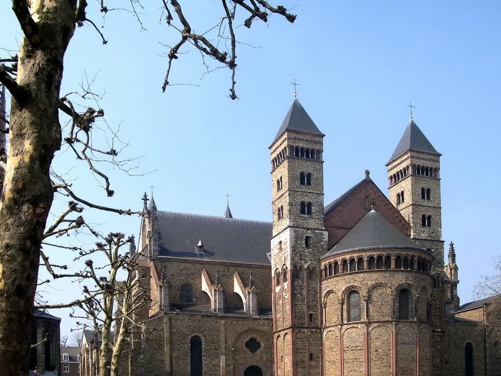 Basilica of Saint Servatius, Maastricht by Nicola e Pina varie