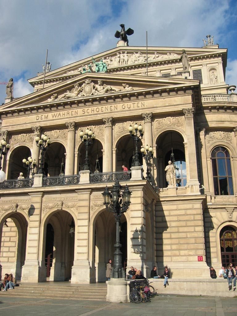 Alte Oper in Frankfurt by eSHa