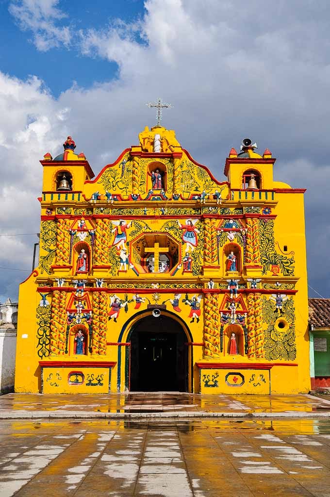 Eglise San Andres Xecul XVIeme by denise pelissier