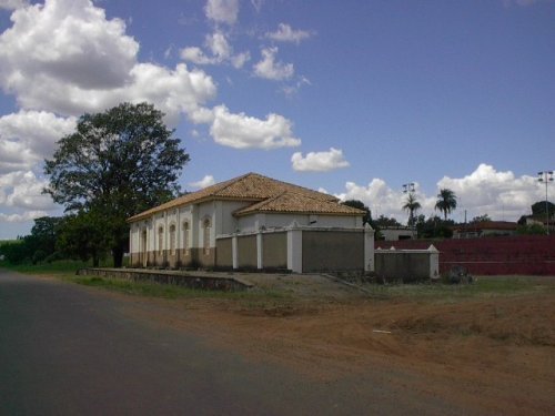 Local onde passava os trilhos da antiga linha de trem by LPSLPS