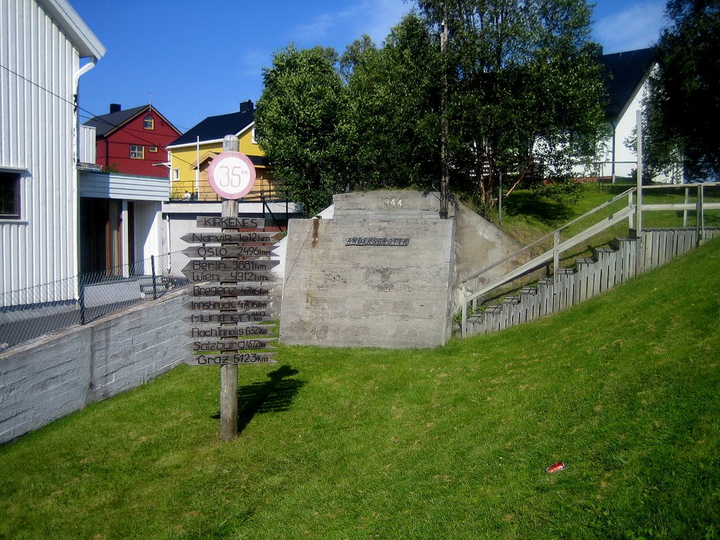 Kirkenes,Andersgrotta 1944 Zufluchtsort der Bevölkerung (bergmännisch errichteter unterirdischer Bunker) by KADIBILD