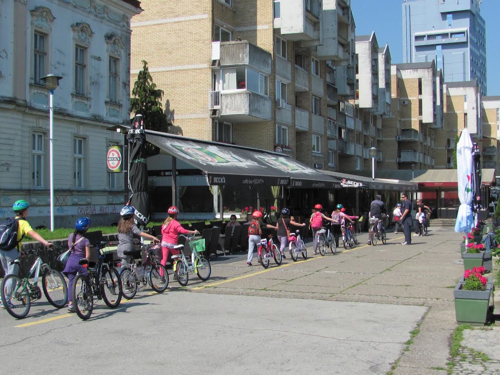 Osijek - Young cyclists. by Newman1947