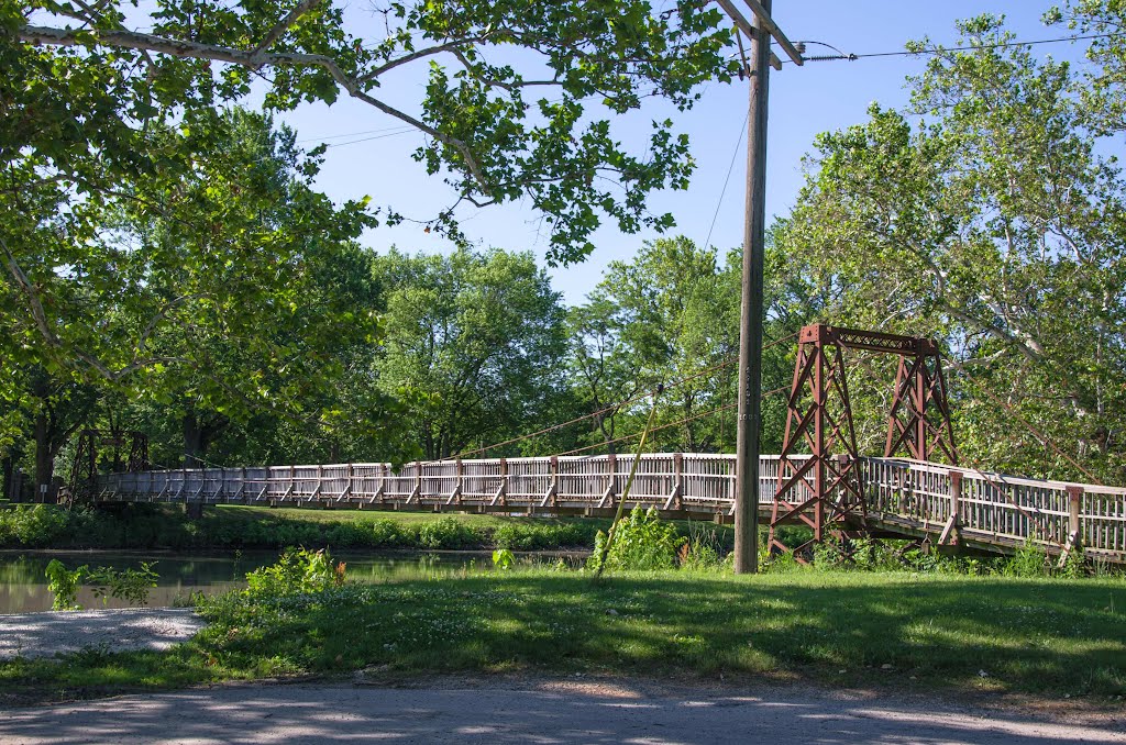 Chautauqua Park Swinging Bridge #2 - Pontiac, IL by D200DX