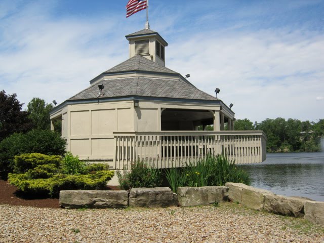 Coe Lake Gazebo, Berea, Ohio by KatElli