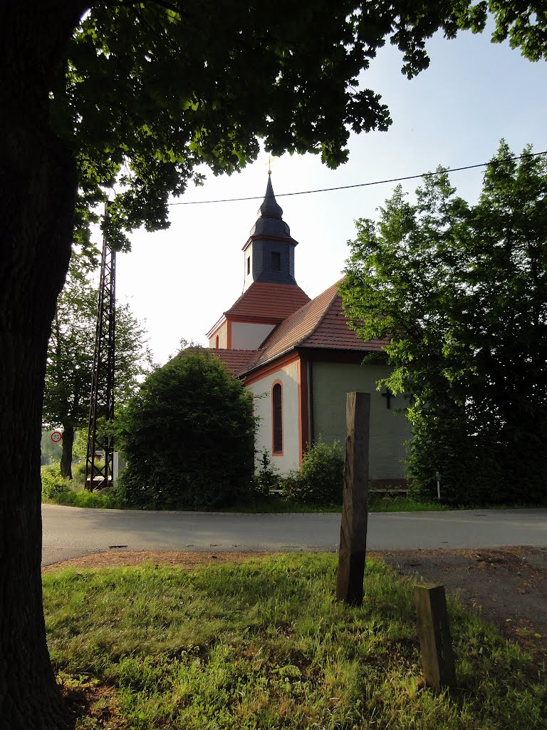 Rittergutskirche Kleinliebenau by Gert Kleinsteuber