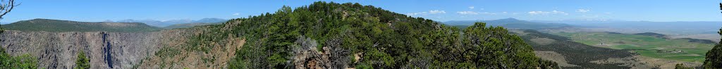 Panorama showing Canyon and Uncompahgre Valley by tzman