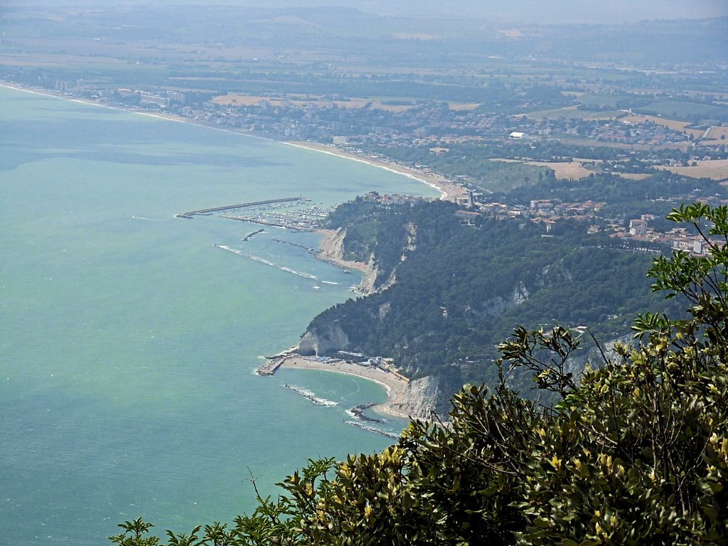 Veduta dal Monte Conero by Rino Pazzaglia