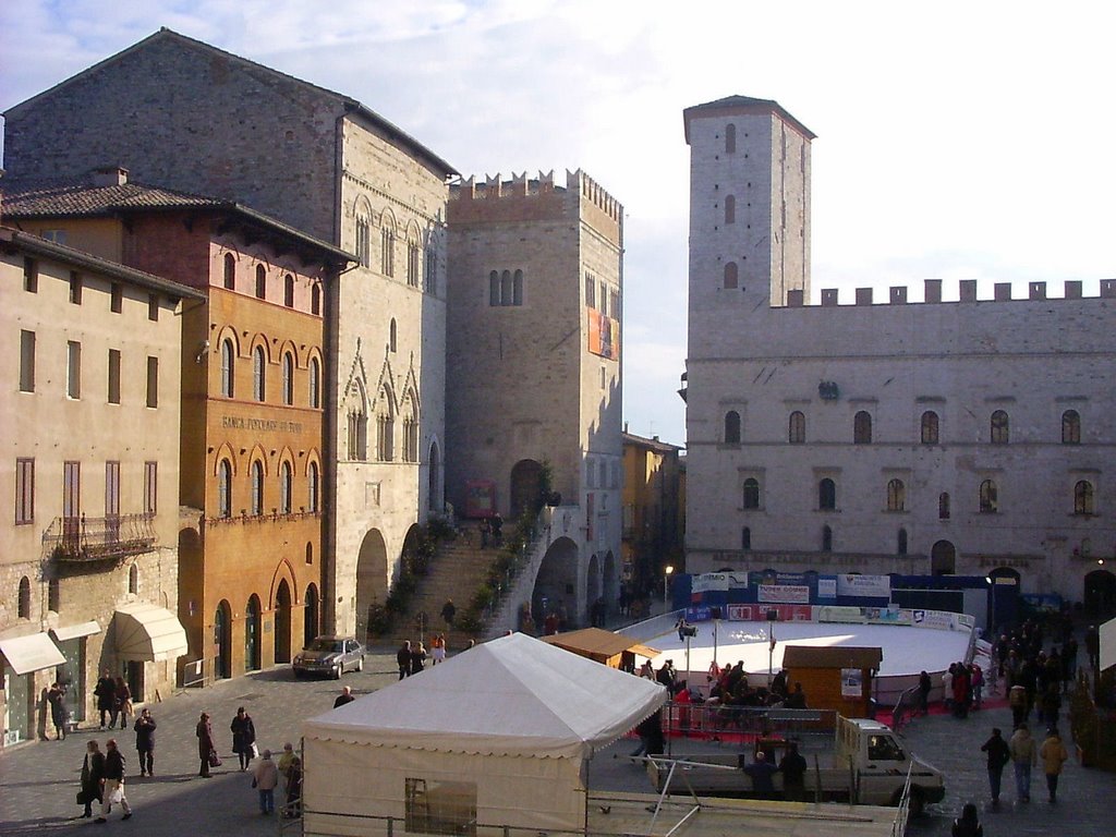 Todi - Palazzo del Popolo by Rino Pazzaglia