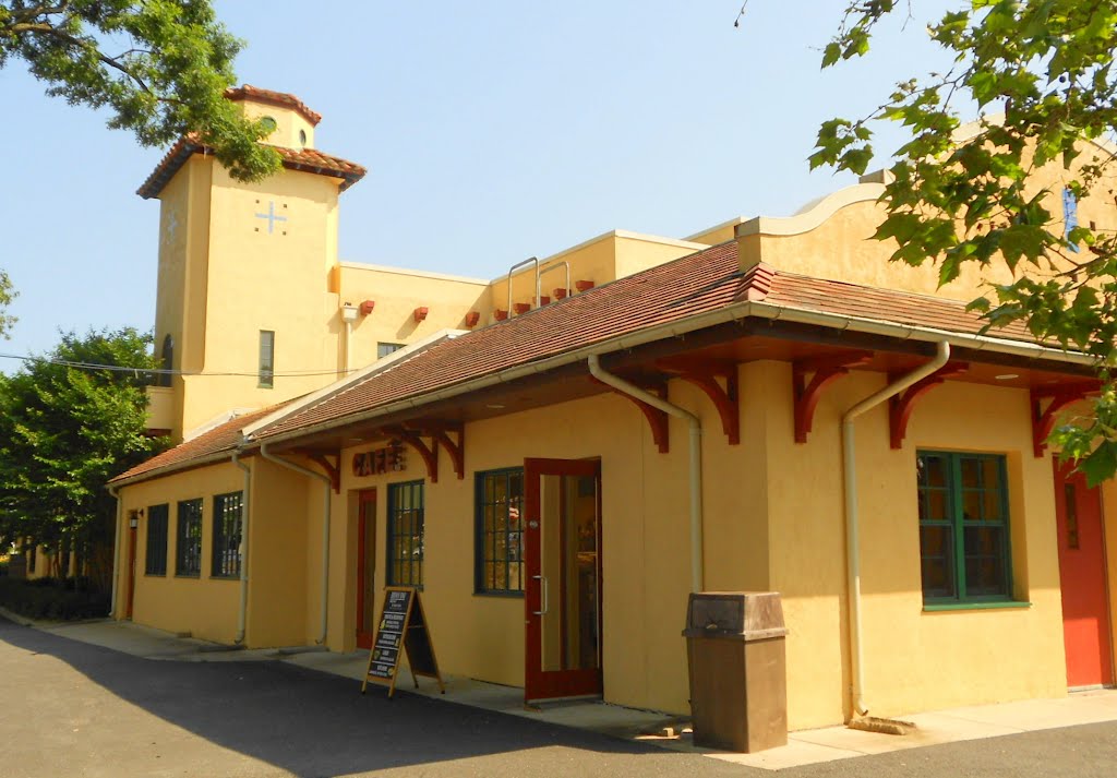 The Spanish Ballroom, Glen Echo Amusement Park, MacArthur Blvd., Glen Echo, MD by Midnight Rider