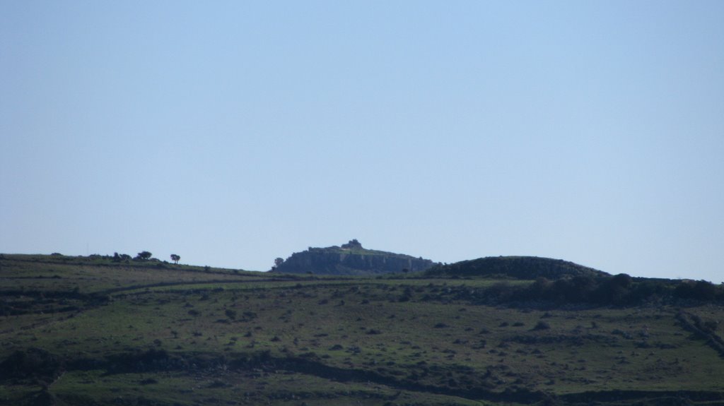 Monte Torru e Nuraghe by gpisanu