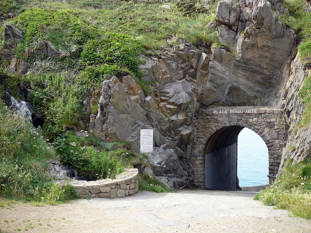 Plage Bonaparte entrée by JLMEVEL