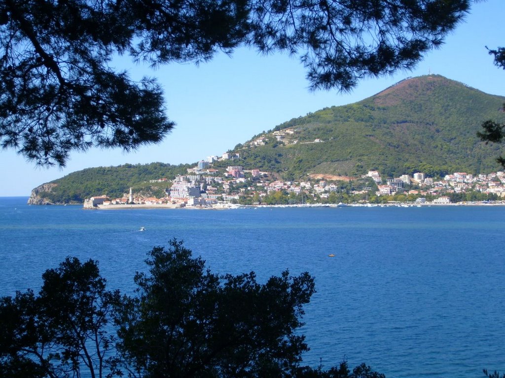 Budva, pogled ka gradu sa Acapulco Beach staze by Dejan Kovačević