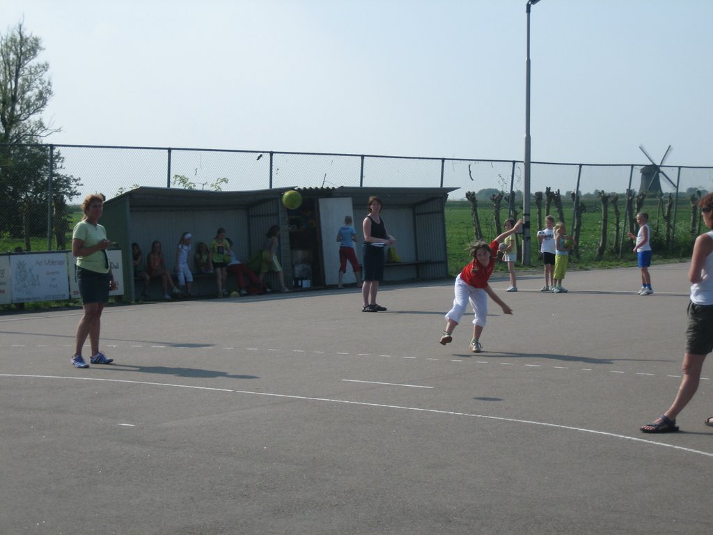 Handballen in Schermerhorn Zomer 2006 by hanskaijer