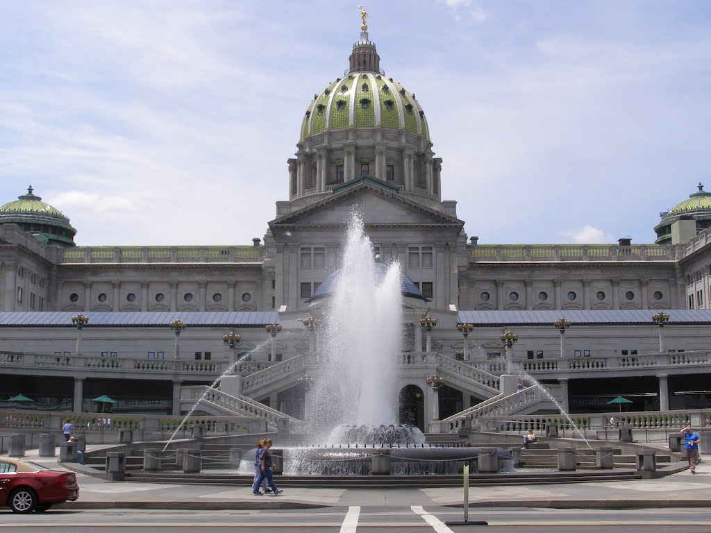 Pennsylvania State Capitol by Melinda Stuart