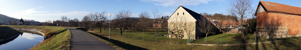 Lužkovice Počeněk by pavka korčagin