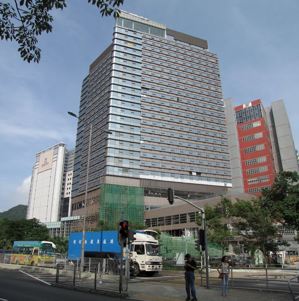 Courtyard by Marriot Hong Kong Shatin (under construction 2012Jun) (Panorama) by thinsing