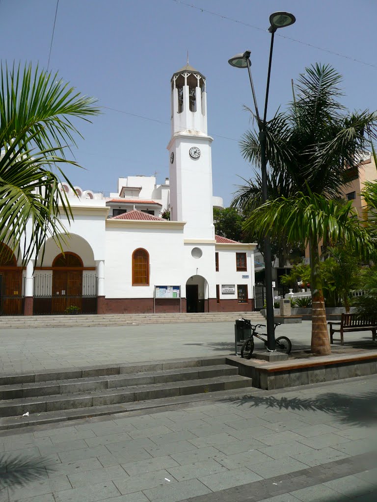 Tenerife, Los Cristianos, Church by Jan Lalkens