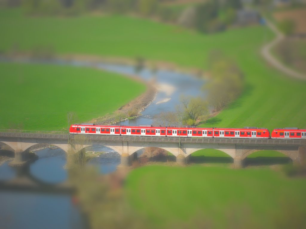 Neulich auf meiner Modelleisenbahn(Tilt-Shift) by ©schw@bendude