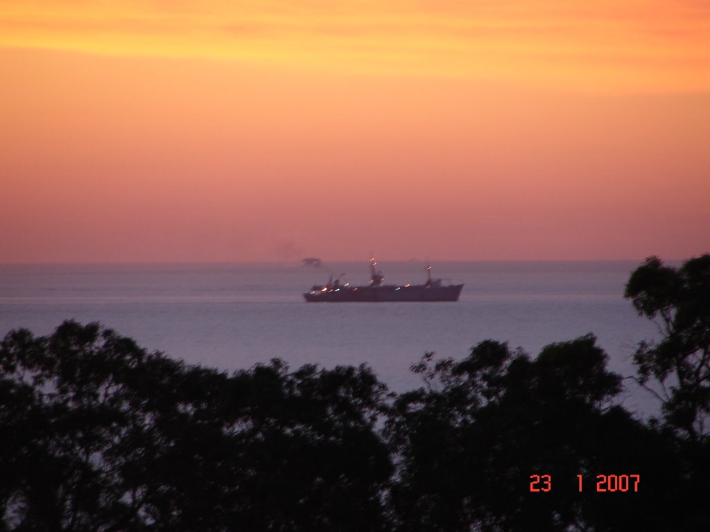 Atardecer en el Rìo de la Plata by Aguaterotricolor