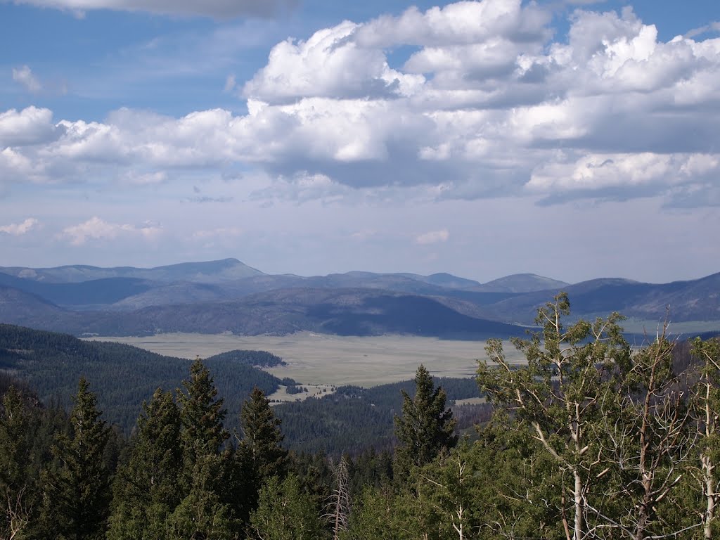 Valle Grande from Cerro Pelado LO by cbaisan