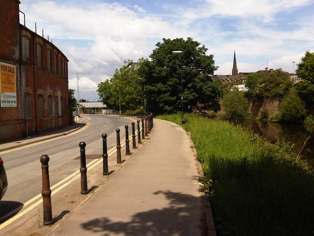 River Don off Don Street, Rotherham by wcarroll