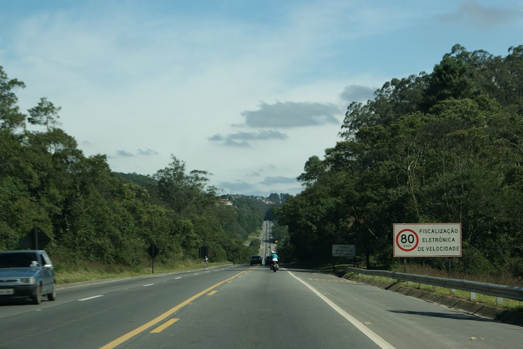 Rodovia Indio Tibiriçá-Ribeirão Pires/SP by andre pimentel