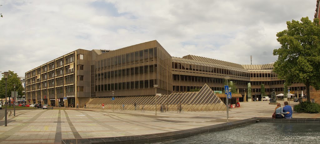 Rund um das Bielefelder Rathaus by C. M.