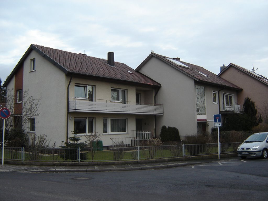 Neue Bughofer Straße by Luitbald