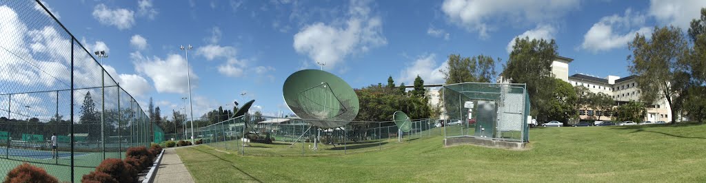 Satellite dishes at UQ by CybergothiChé